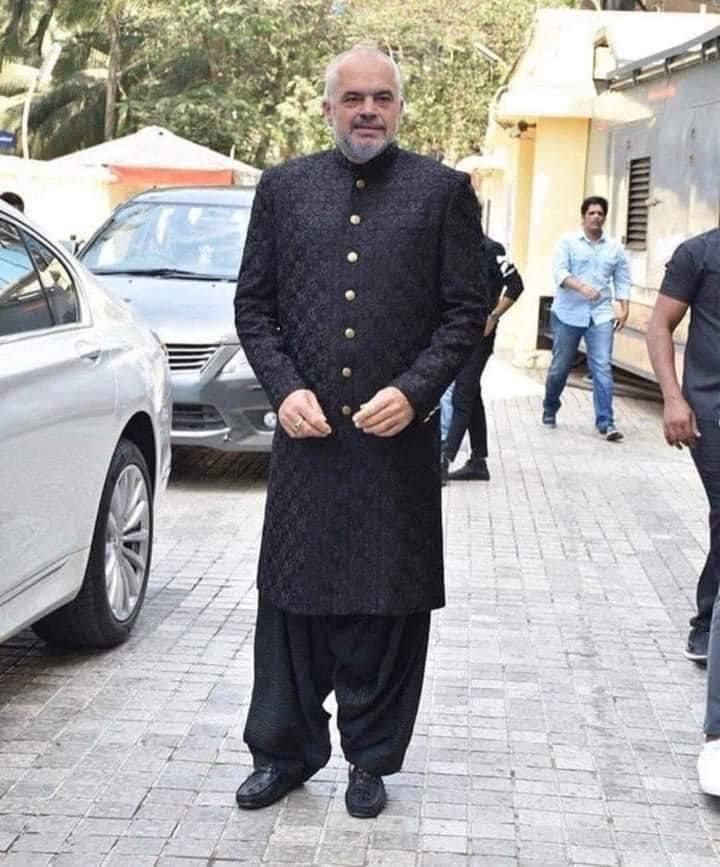 Edi-Rama-Shallvarja3