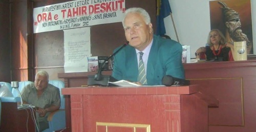 Agim-Desku1