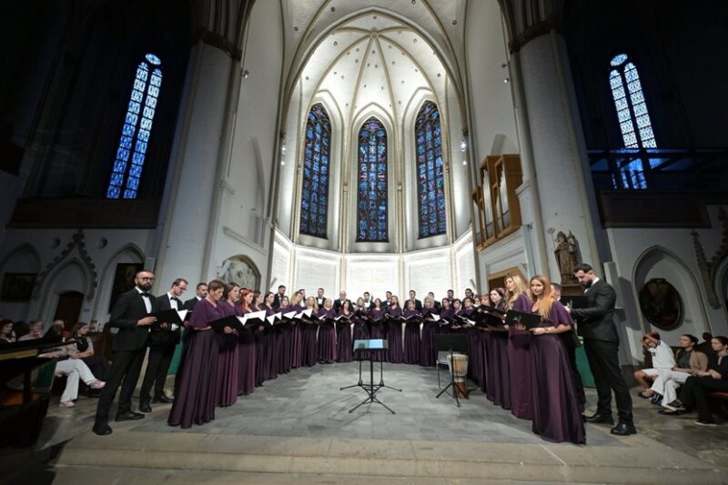 Emshiu-Filharmonia-Kosoves1