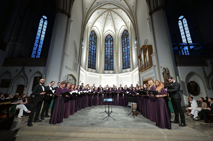 Emshiu-Filharmonia-Kosoves1