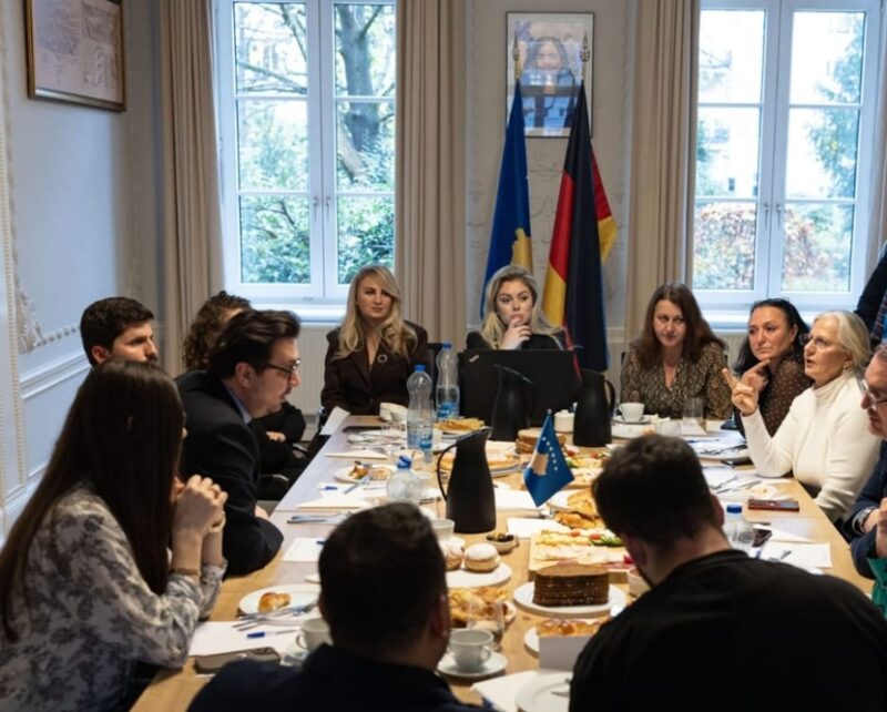 Emshiu-arsimi-diaspora1