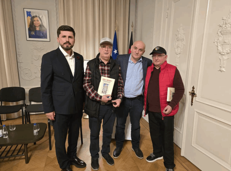 Screenshot 2025-11-01 013154