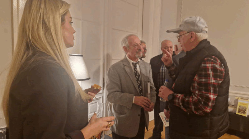 Screenshot 2025-11-01 013300