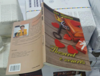 Leidi-Shqiponja-Thesaret