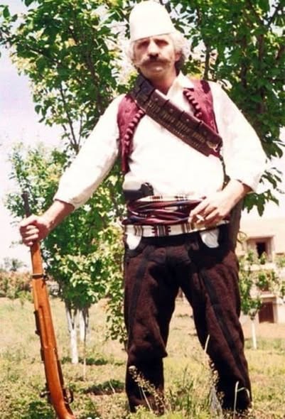 HAMËZ JASHARI N’GRYKË TË TOPIT…