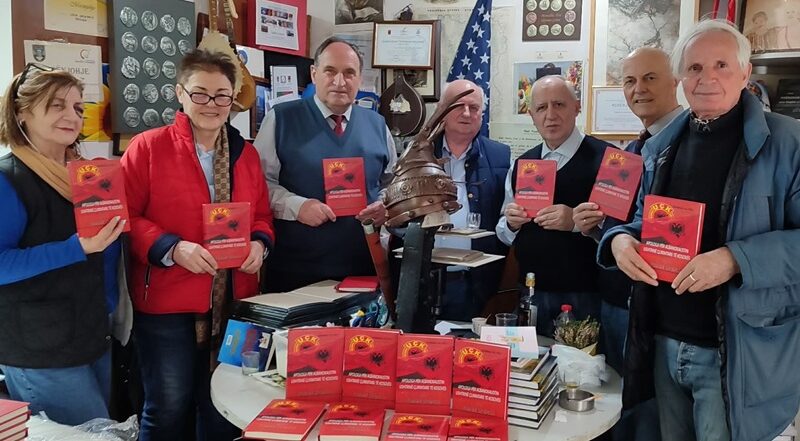 MONUMENT PAVDEKËSIE PËR USHTRINË ÇLIRIMTARE TË KOSOVË