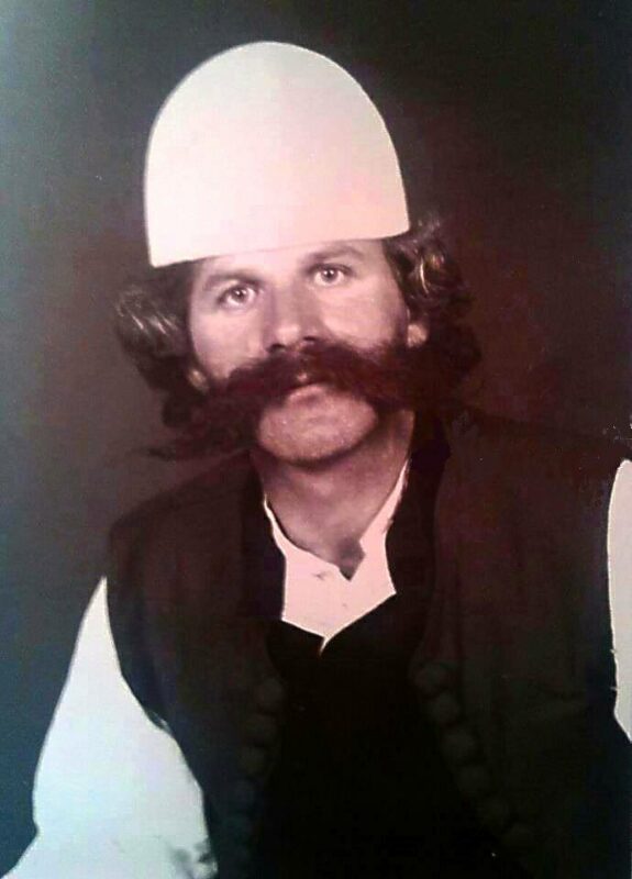 adem-jashari-me-plis