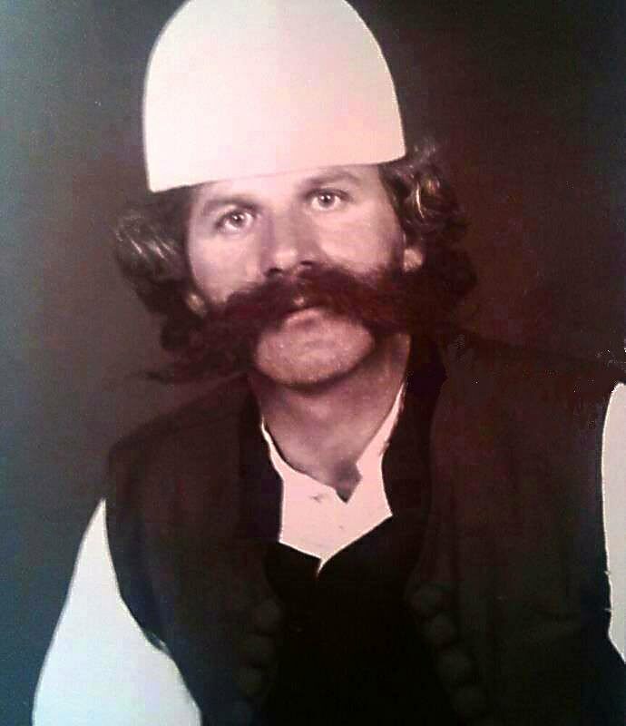 adem-jashari-me-plis