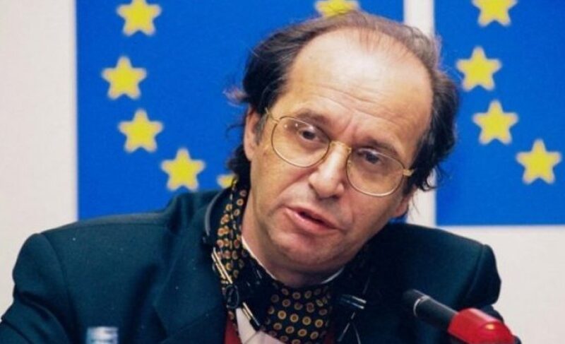 KRIZA E IDENTITETIT TË LIDERVE (dhe Ibrahim Rugova si një simbol)
