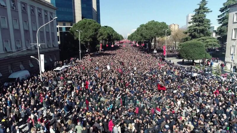 Protesta-anti-qeveritare