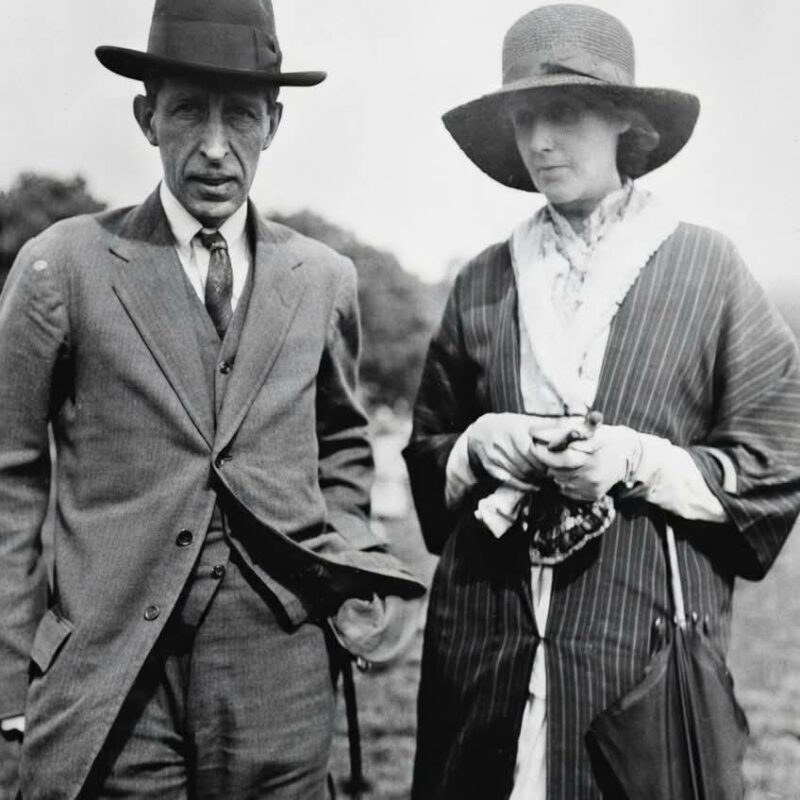 Konteksti historik dhe letrar i ditëve të fundit të Virginia Woolf, shkrimtares revolucionarizoi letërsinë modern