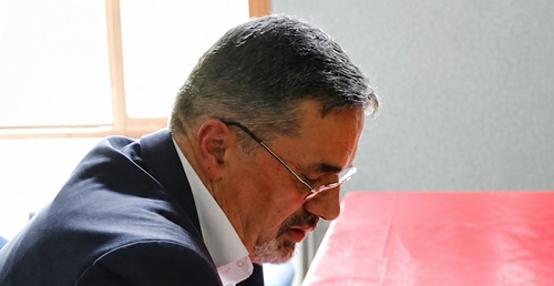KUR SHPATA FILLON TË ECË MBI NE