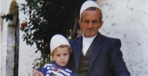 BACA PJETËR – Në shtjellën e fatit të një jetimi